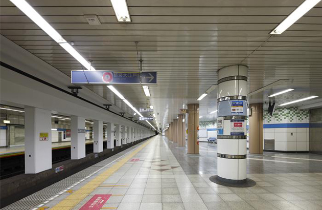 Monzen-nakacho Station, Tozai Line (2016)