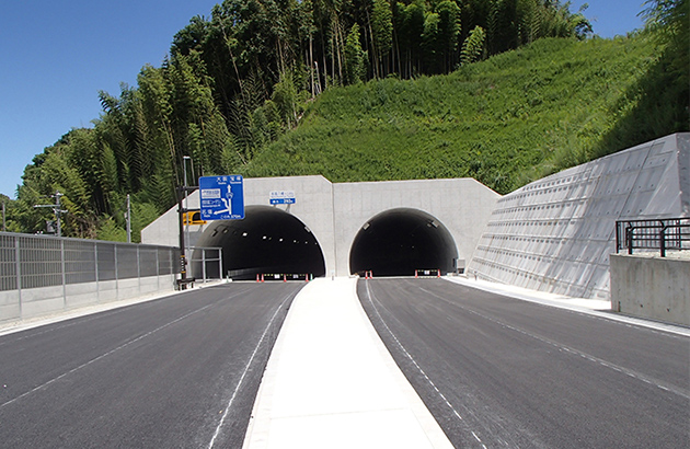 Hachiman Tonnel, Najio Road (2015)