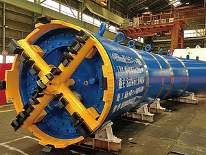 写真-1　ミニシールド機